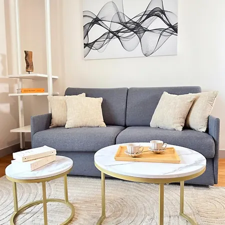 Gare D' Austerlitz - Premium For 5 With Easy Access Parigi